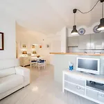 Ivet Apartman L' Escala